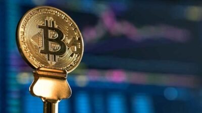 How to Earn, Invest, and Grow Your Portfolio with Crypto